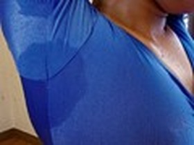 「部活直後の女子が恥ずかしそうにガードする汗で濡れたワキや蒸れて湿ったワレメの匂いをむしゃぶり嗅ぎながらヤる！」　サンプル画像09